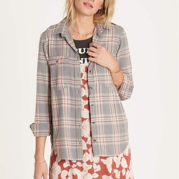 Billabong Gray, Red, & Cream Plaid Button Down Shirt (S) - Picture 1 of 6